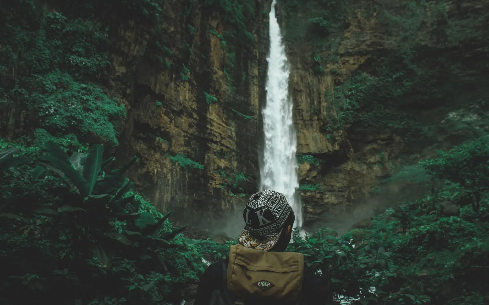 Napuru Waterfalls Hike